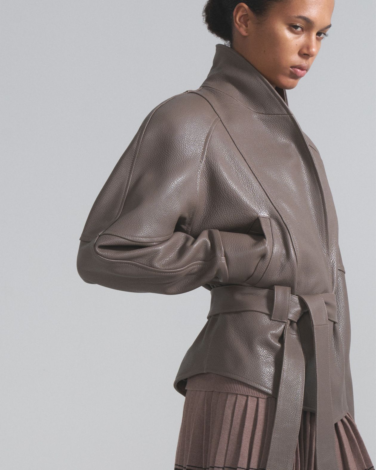 Fitted leather jacket