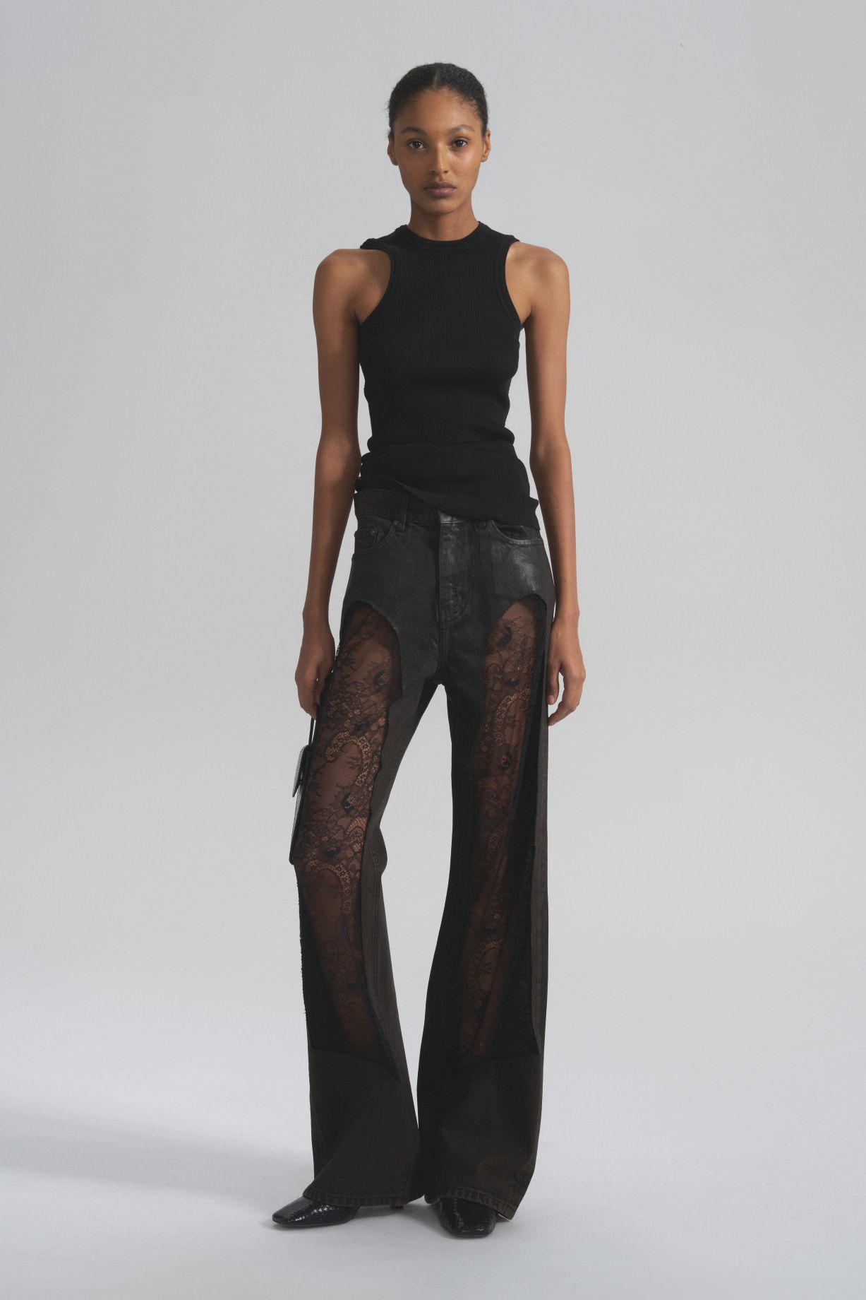 Глянцевые джинсы с кружевом Цвет горький шоколад