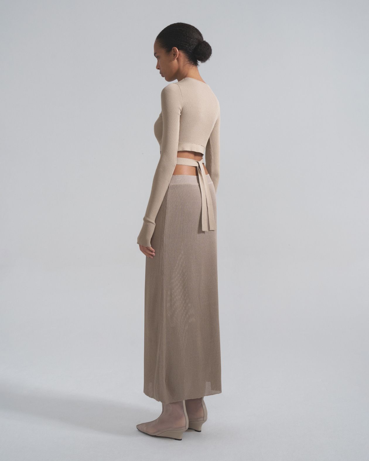 Топ с рукавами и завязками