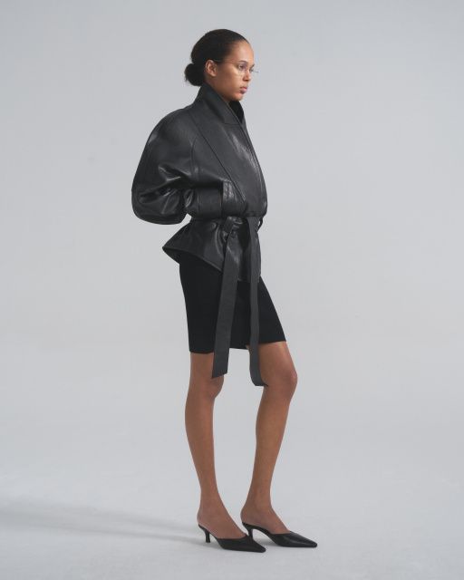 Жакет приталенный из кожи