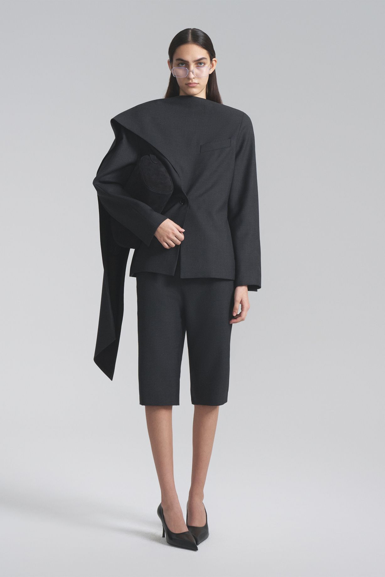 Romeo костюм из итальянской шерсти с цельнокроеным шарфом