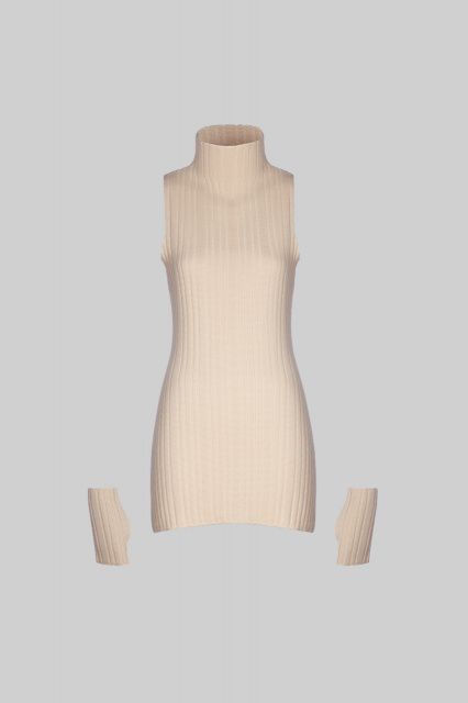 Elongated merino wool top with mittens