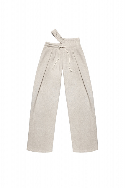 Pants with pinches