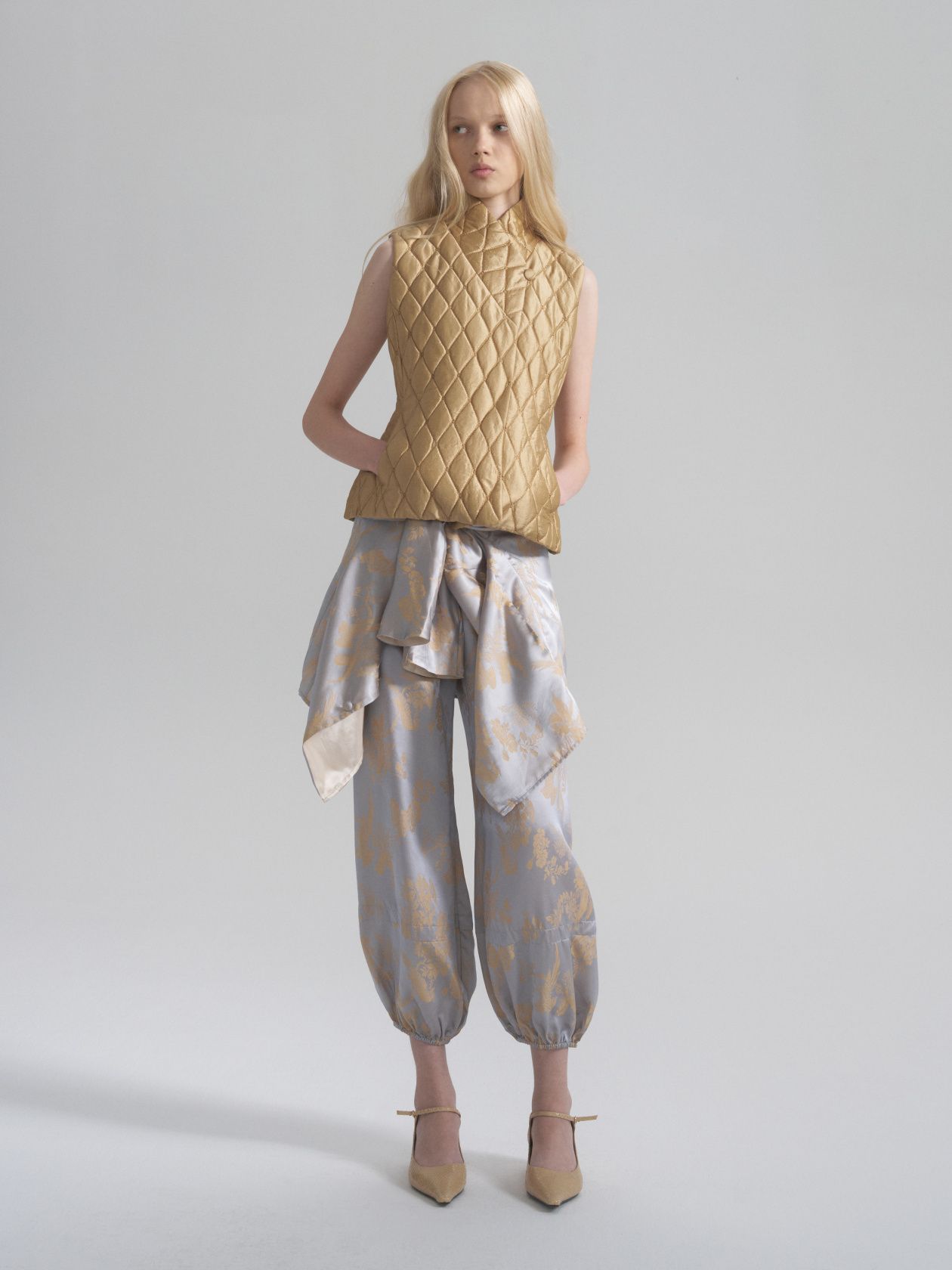 Jacquard silk suit