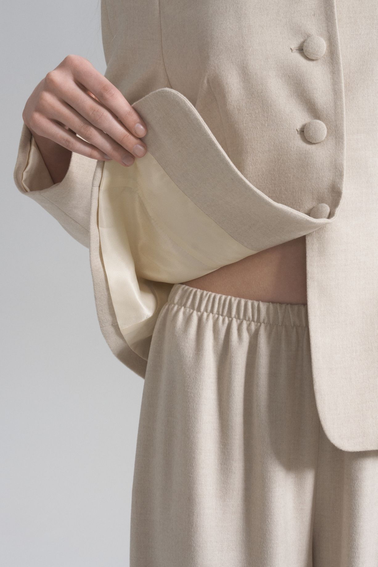 Agnès Cashmere and silk suit