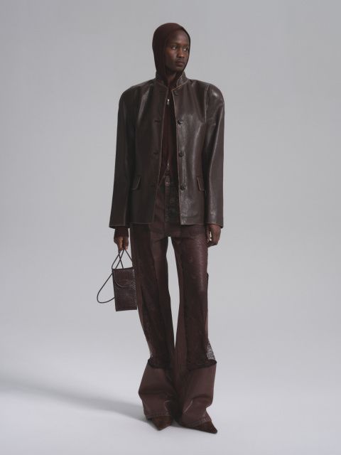 Жакет приталенный из кожи с винтажным эффектом