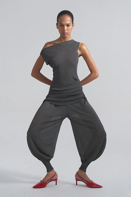 Aladdin trousers made of silk jersey with cuffs