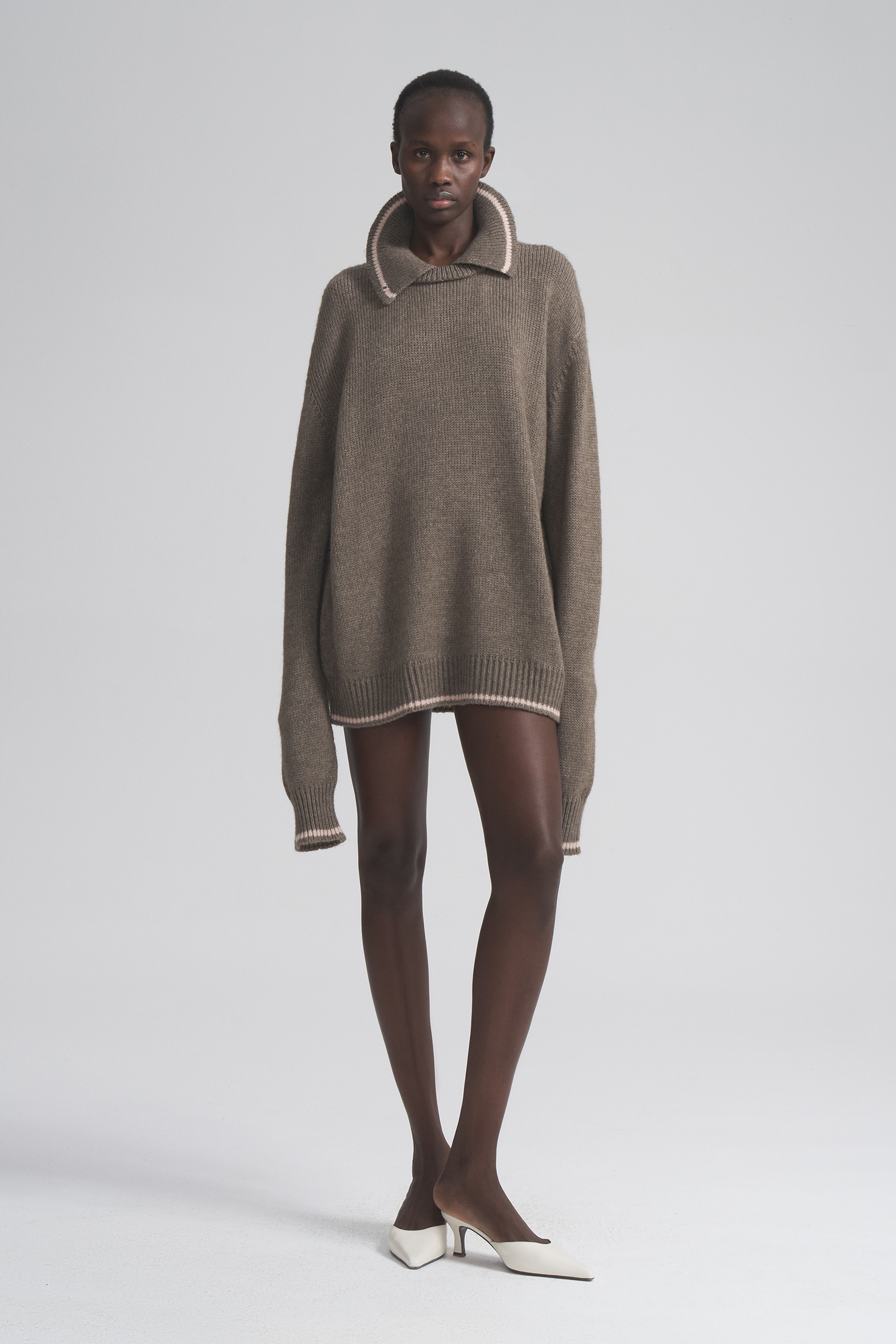 Turn-down collar sweater