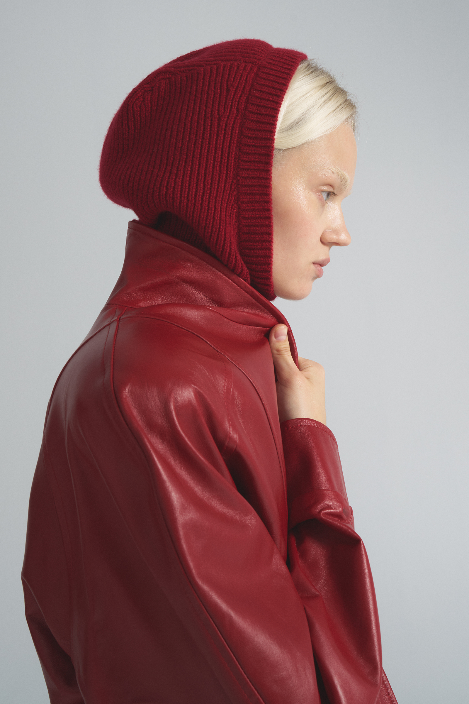 100% cashmere hood